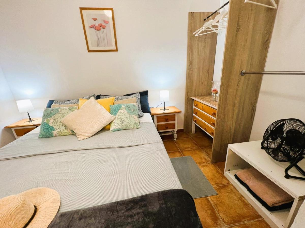 Alcamar Habitacion Privada Con Las Areas De Sala, Cocina Y Bano Que Se Comparten Cerca Al Mar! Alcalá la Real Eksteriør billede
