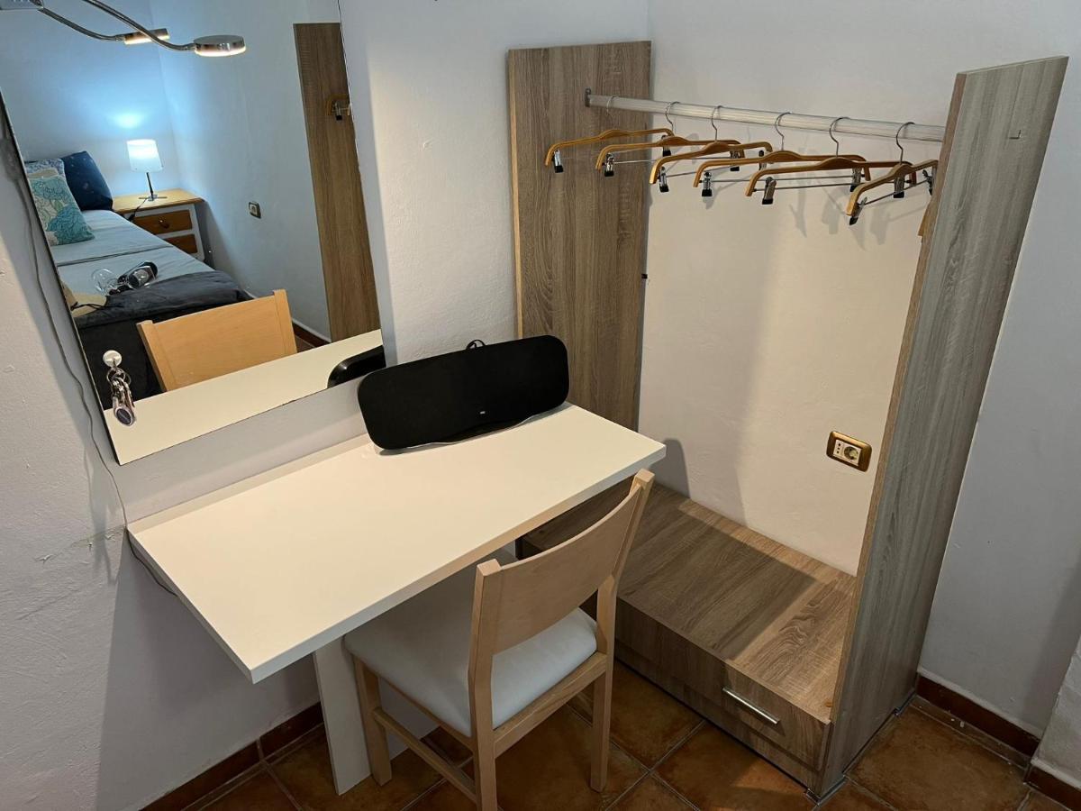 Alcamar Habitacion Privada Con Las Areas De Sala, Cocina Y Bano Que Se Comparten Cerca Al Mar! Alcalá la Real Eksteriør billede