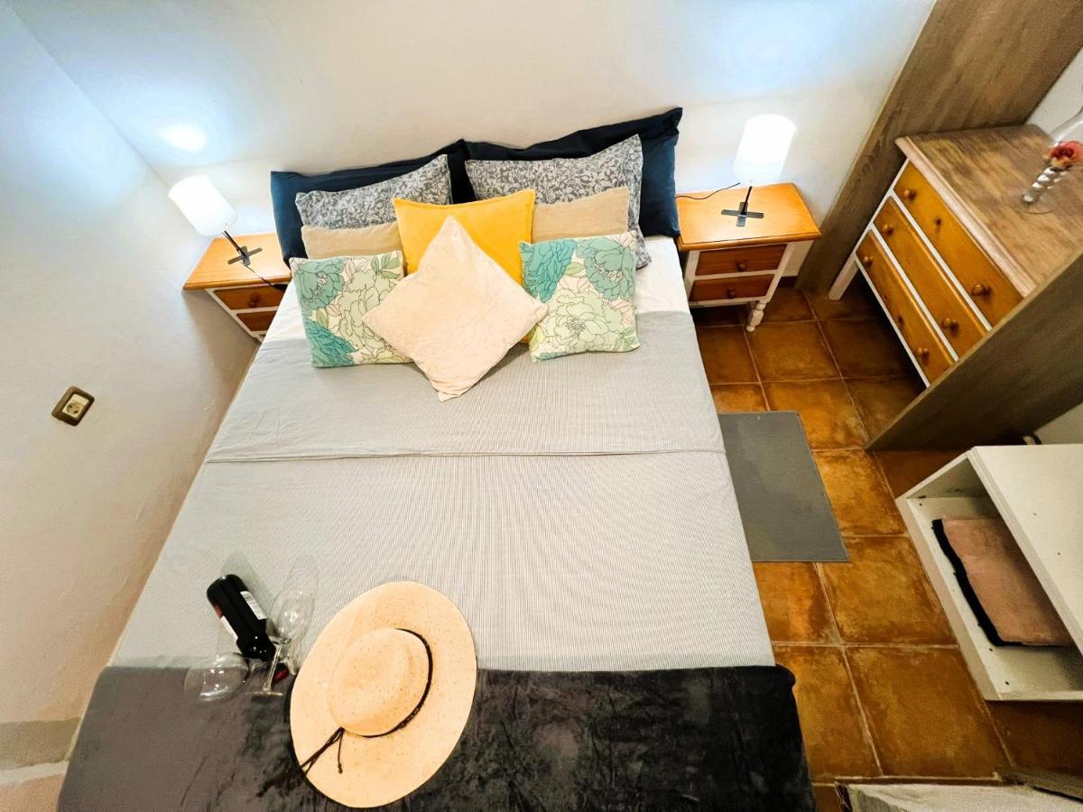 Alcamar Habitacion Privada Con Las Areas De Sala, Cocina Y Bano Que Se Comparten Cerca Al Mar! Alcalá la Real Eksteriør billede