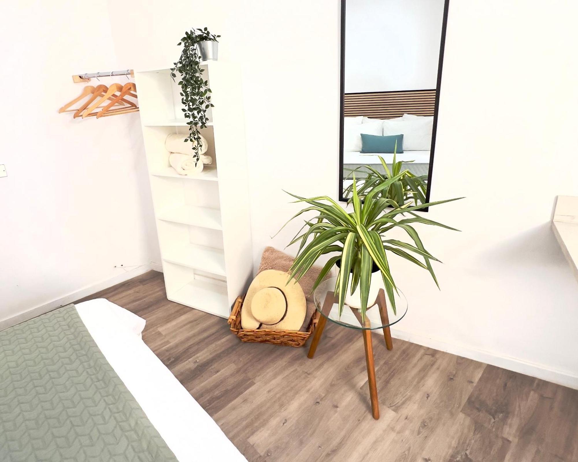 Alcamar Habitacion Privada Con Las Areas De Sala, Cocina Y Bano Que Se Comparten Cerca Al Mar! Alcalá la Real Eksteriør billede
