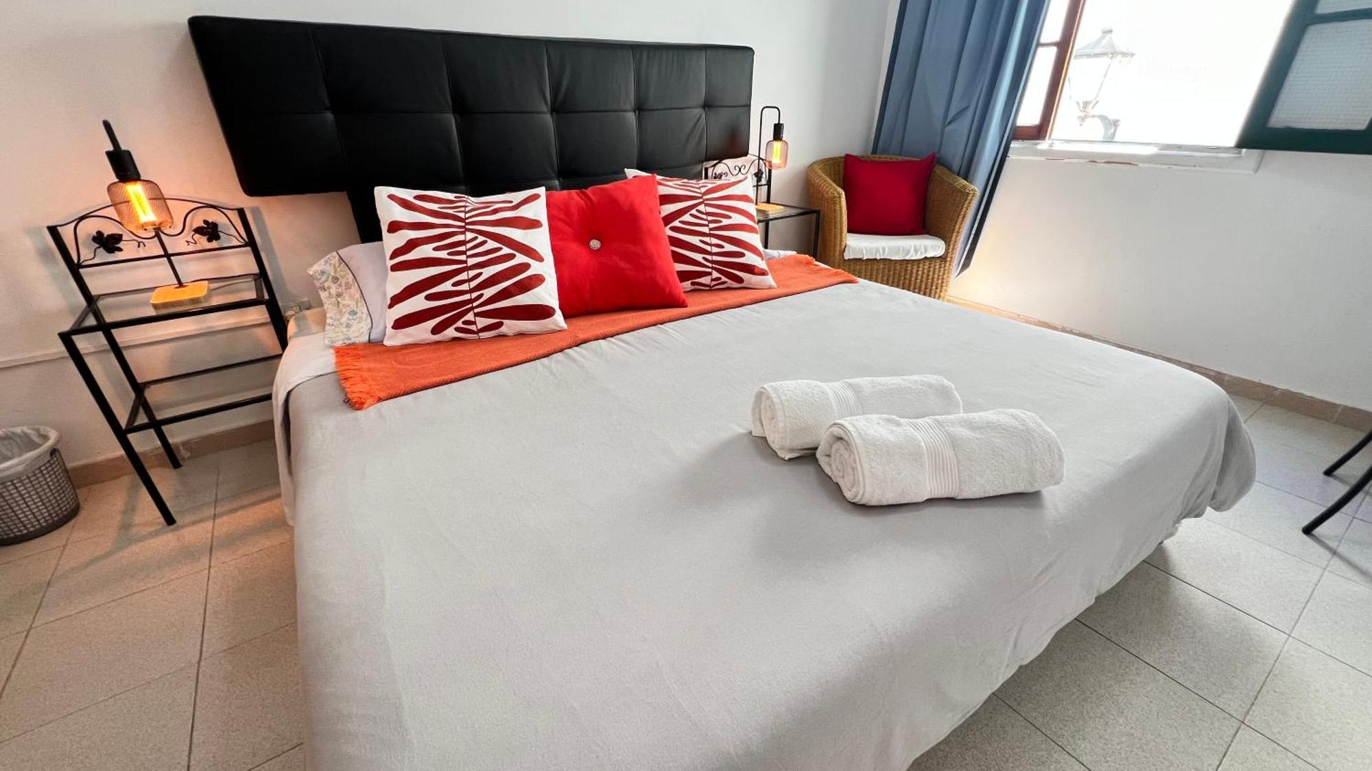 Alcamar Habitacion Privada Con Las Areas De Sala, Cocina Y Bano Que Se Comparten Cerca Al Mar! Alcalá la Real Eksteriør billede